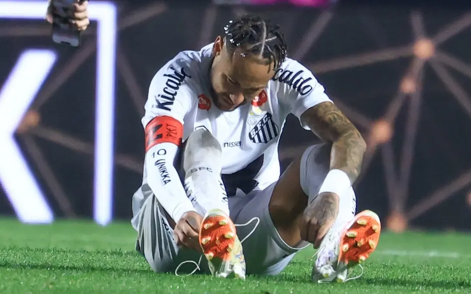 Com show de Philippe Coutinho, Vasco humilha o Santos por 6 a 0 no Morumbi. Resultado histórico tira o time do Z4 e impõe um dos maiores vexames da história do Peixe.